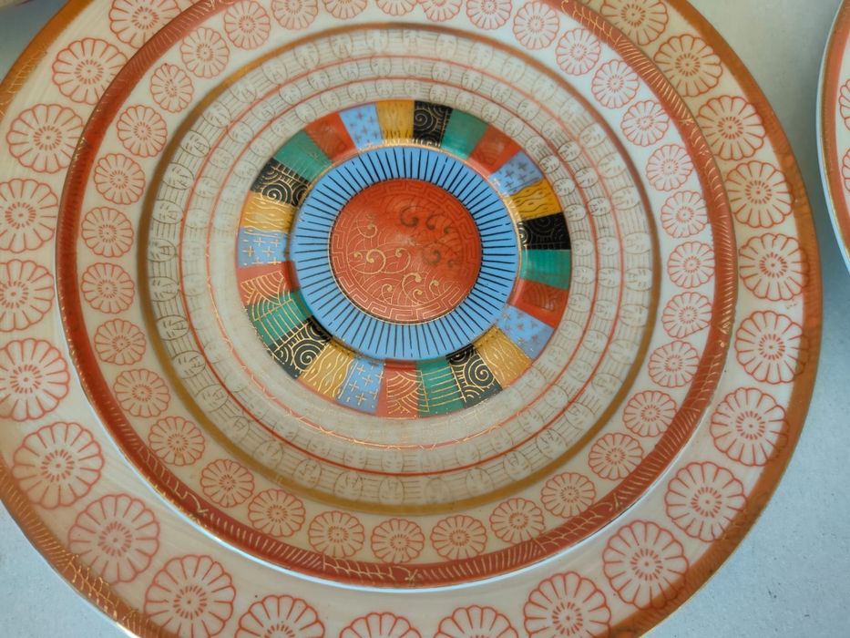 Уникат! Японски порцеланов сервиз за чай в безупречно състояние.