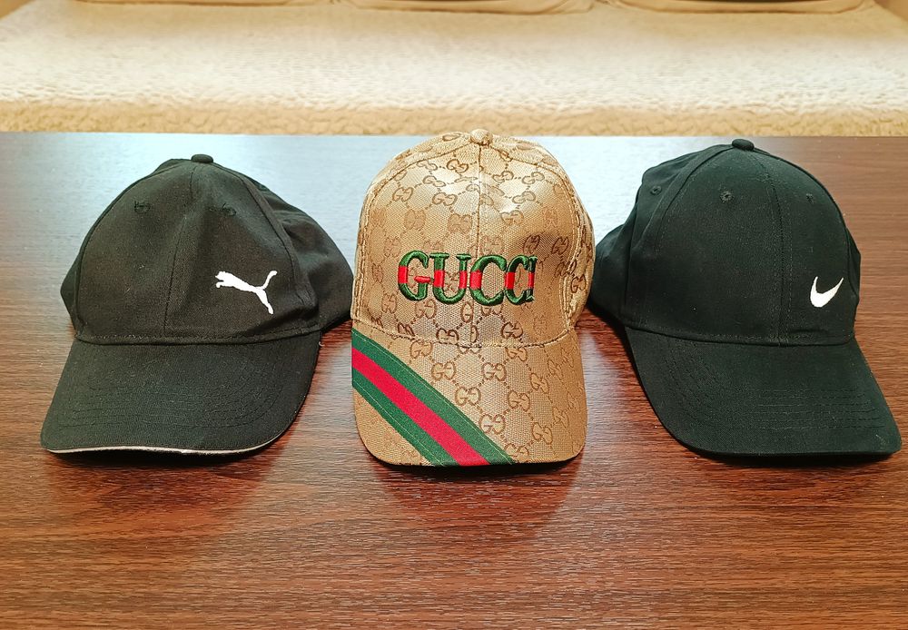 Лот от шапки на добра цена