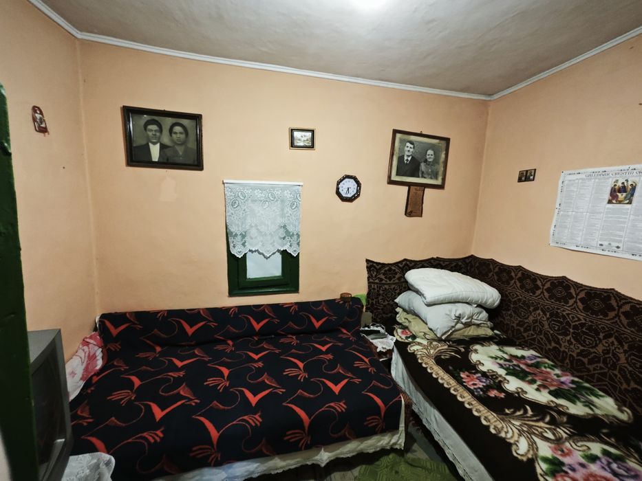 Casa + 1300 m teren in Romanu