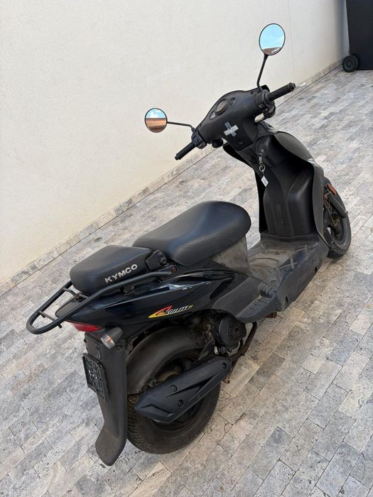 Scuter fara permis stare perfecta 4 bucăți !!