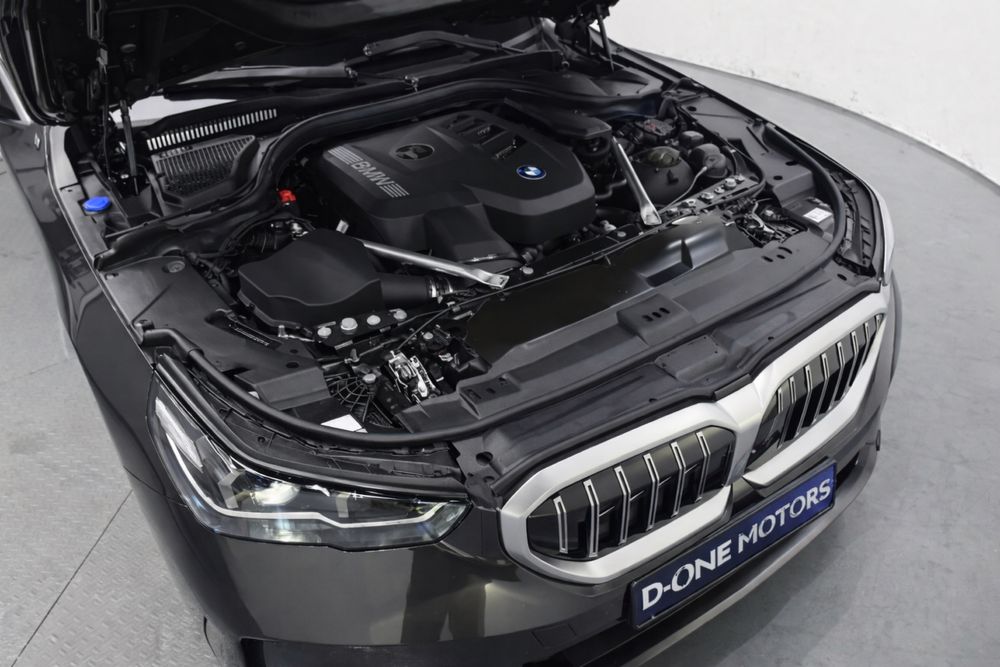 BMW 520i (G60) 5 series 2025 год