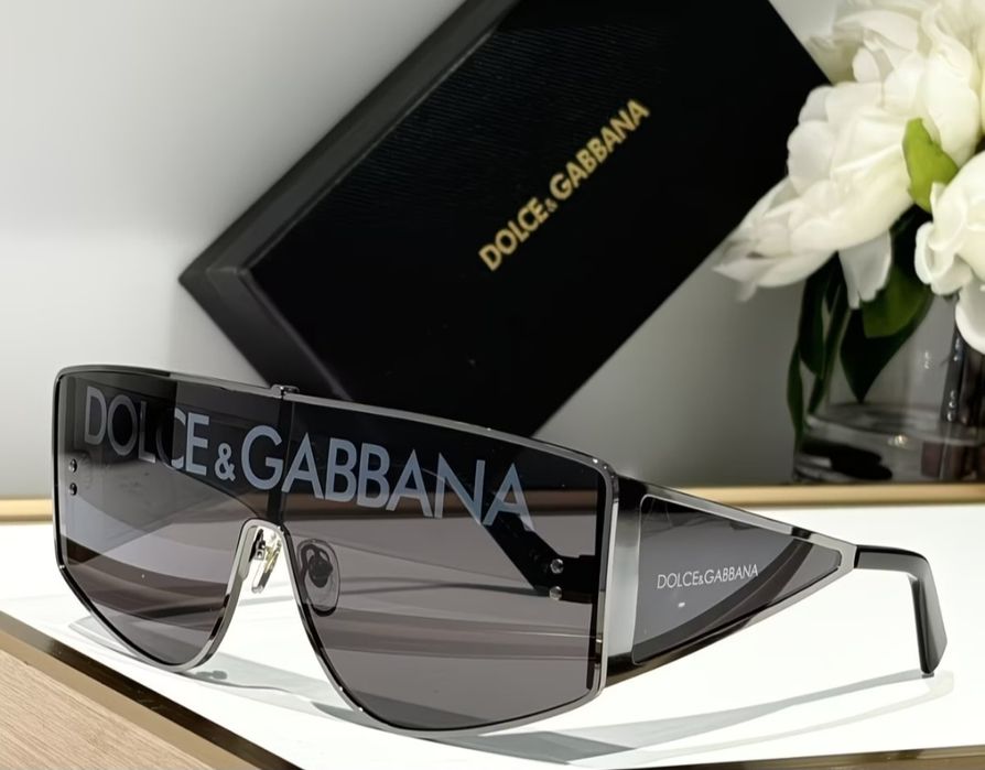 солнцезащитные очки Dolce & Gabbana DG2305