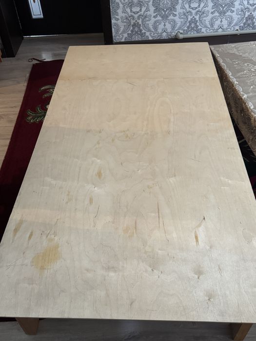 Стол қонақ күткенге