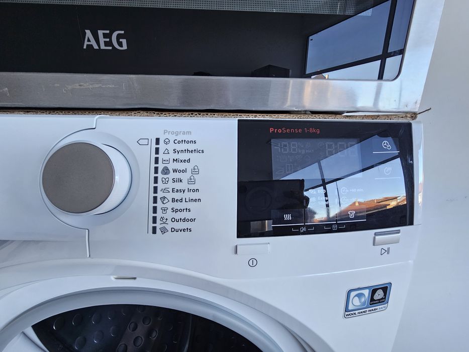 Сушилня с термопомпа AEG 8000 Series