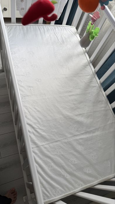 Продам детскую кроватку