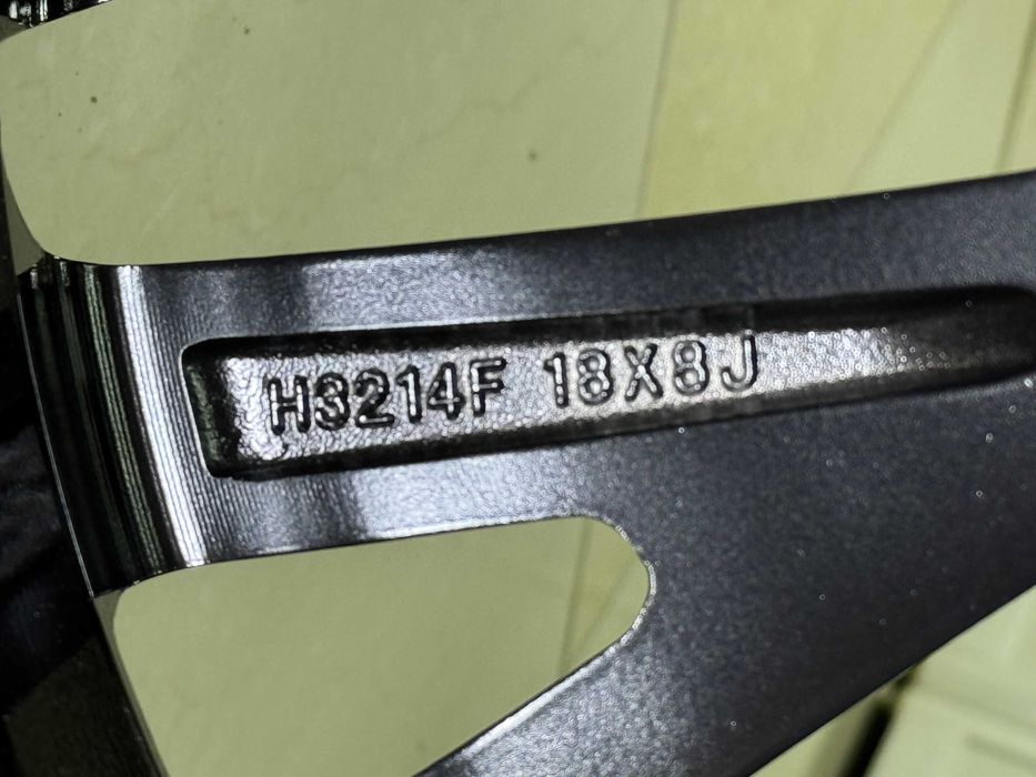 Диск R18 на Тoyota Camry 80