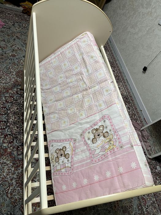 Продается манежка в отличном состоянии