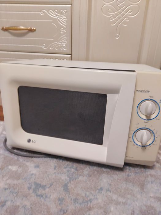 Микроволновка, LG, б/у, в хорошем состоянии