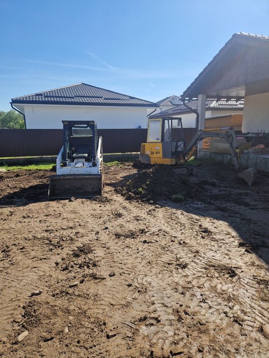 Execut lucrări cu bobcat și miniexcavator