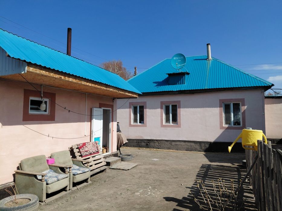 Продам Дом 5 комнат