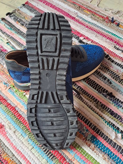 Vând adidași Louis Vuitton originali