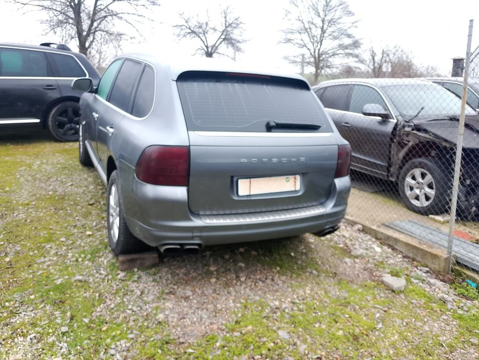Porsche Cayenne 4.5 V8 Turbo,450 к.с. , автоматик ,10 броя на части