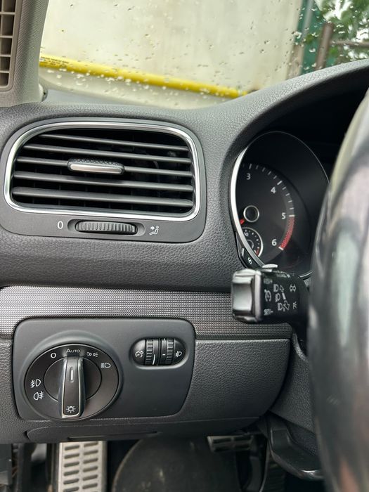 VOLKSWAGEN Golf 2012 — imagine 3