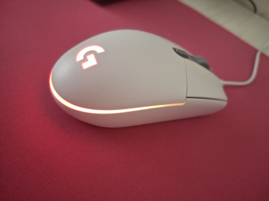 Игровая мышь Logitech G102 Lightsync