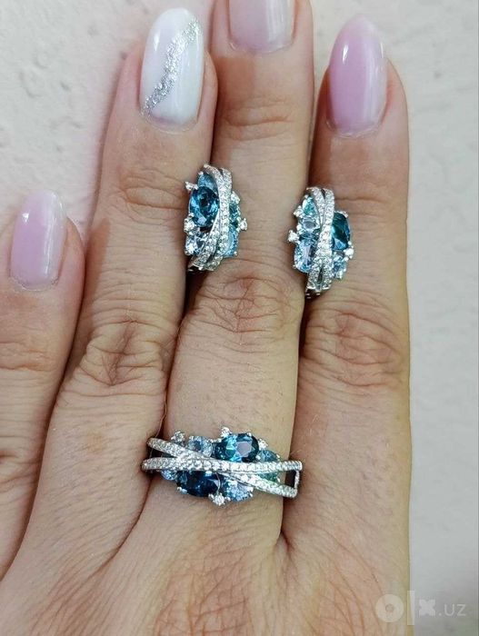 Серьги, кольца , наборы из серебра 925 пробы