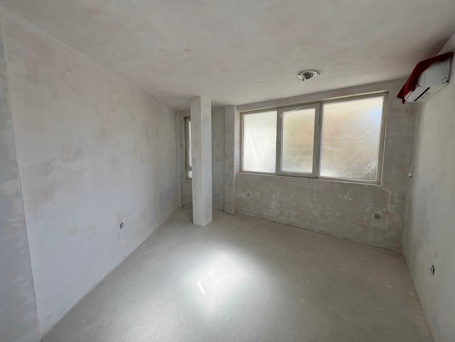 Продава се Тристаен апартамент в София, Овча купел - 130 кв.м за 1031 €/кв.м - Снимка #2