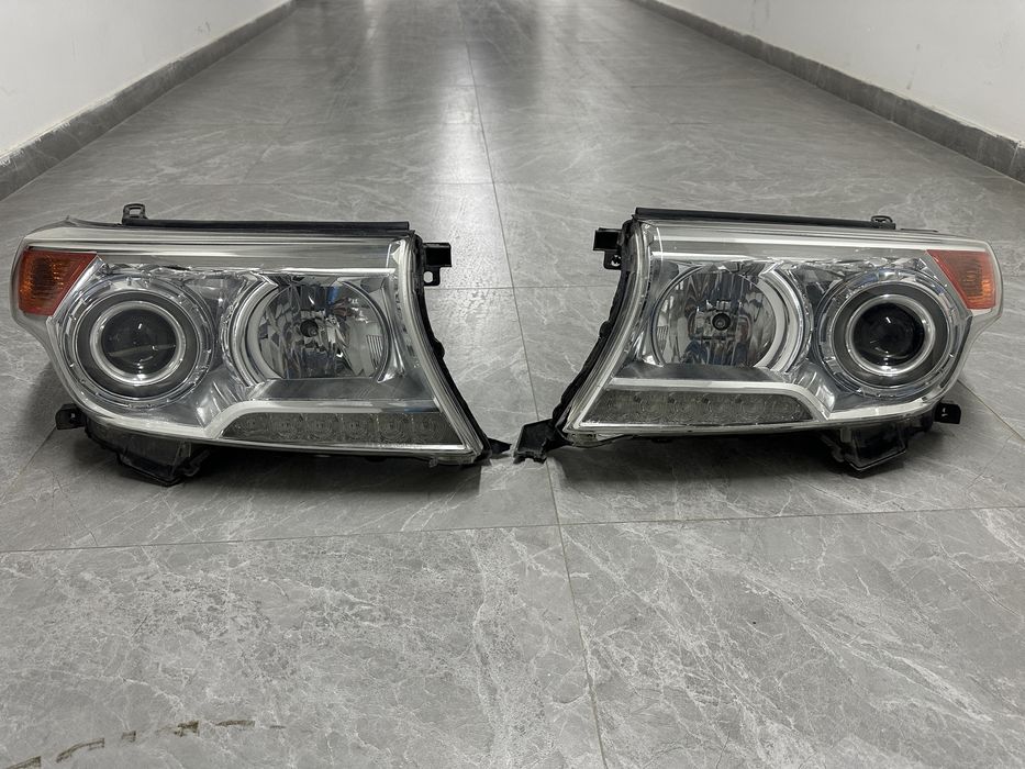 Фары передние Крузак 200