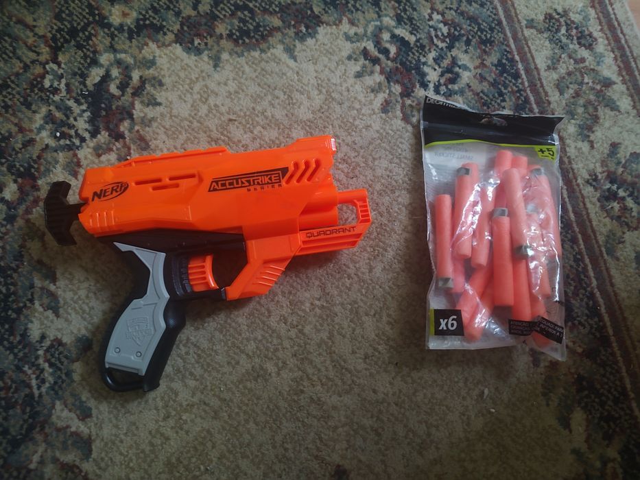 Pistol nerf + gloante