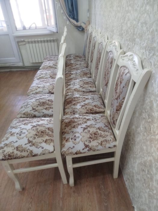 Продам стол стулья