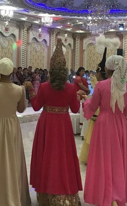 Бешпет сатылады,көп киілмеген.