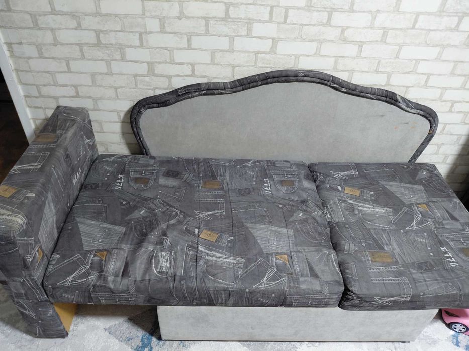 Диван подростковый