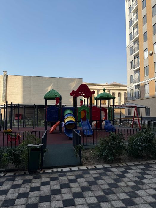 Продаётся 3-комнатная квартира Яшнабадский район (Базар Кадышева)