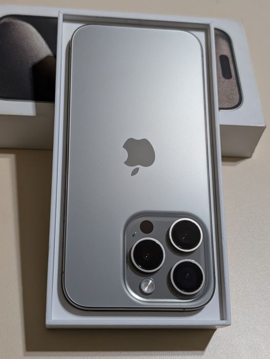 iPhone 15 pro 256 gb ёмкость 90