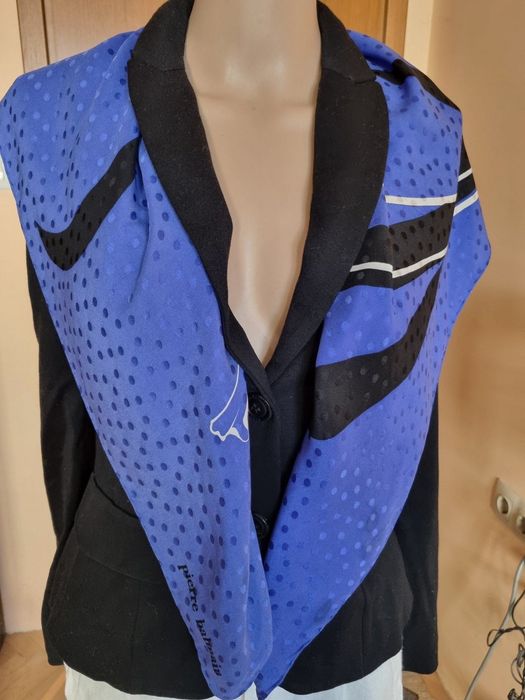 Копринен шал Pierre Balmain
