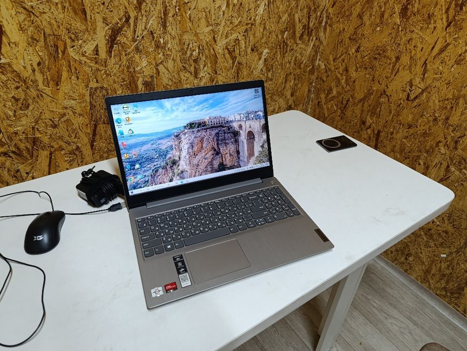 Lenovo IdeaPad3  512Гб ОЗУ 4ГБ