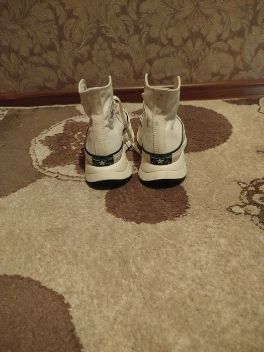 брендовые женский обувь