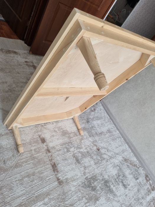 Стол обеденный для кухни