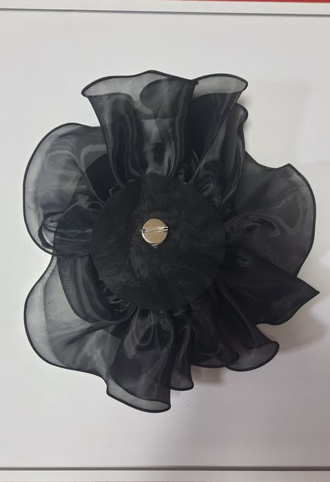 Продам Бант Брош