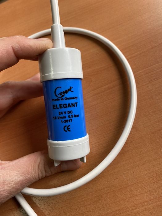 Потопяема помпа на 12 или 24 волта вендинг, каравана, кемпер