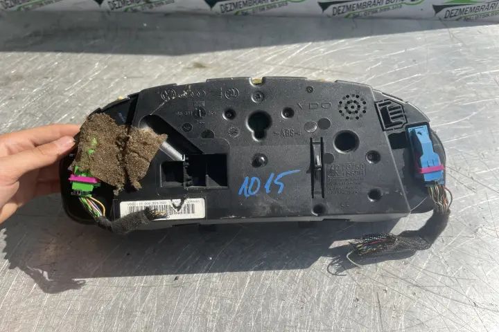 Ceasuri bord Volkswagen VW Passat 1998 1.8 Syncro MT (125 hp)