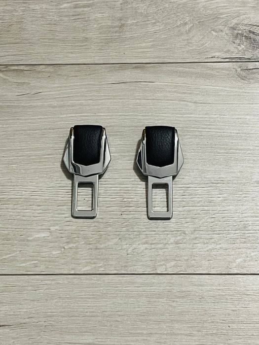 Луксозни заглушители за колани за Audi