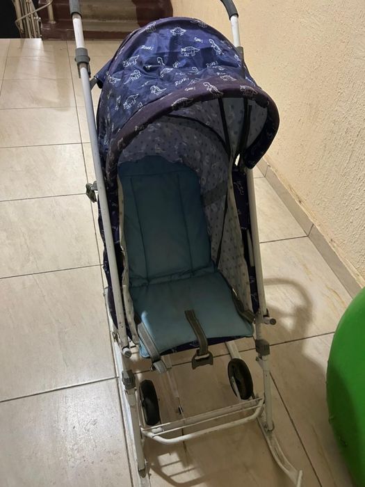 Продам сани детские и прогулочную коляску.