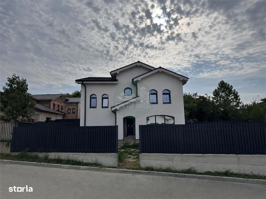 Casa noua individuala 4 camere 2 bai terasa curte Calea Cisnadiei