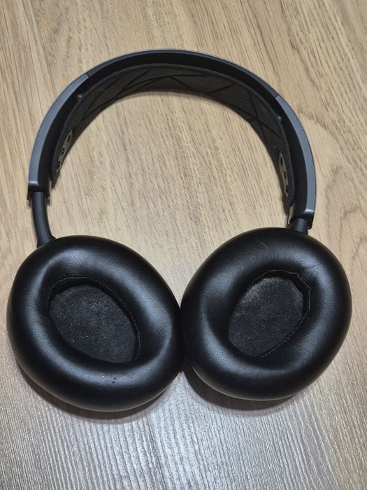 Casti Steelseries Arctis Nova Pro wireless xbox - defect / piese

Nu e