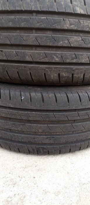Vand 2 anvelope vara 205/55/16
