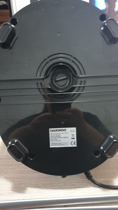 Aparat de călcat vertical profesional Daewoo