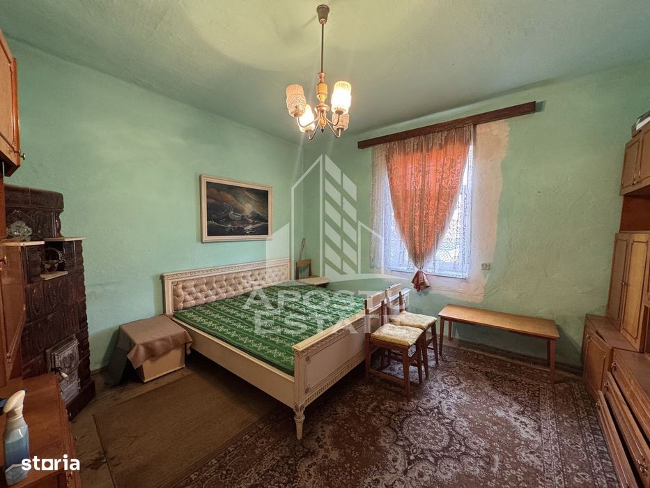 Casa batraneasca in stare foarte buna, teren 5000mp, Tisa, Hunedoara