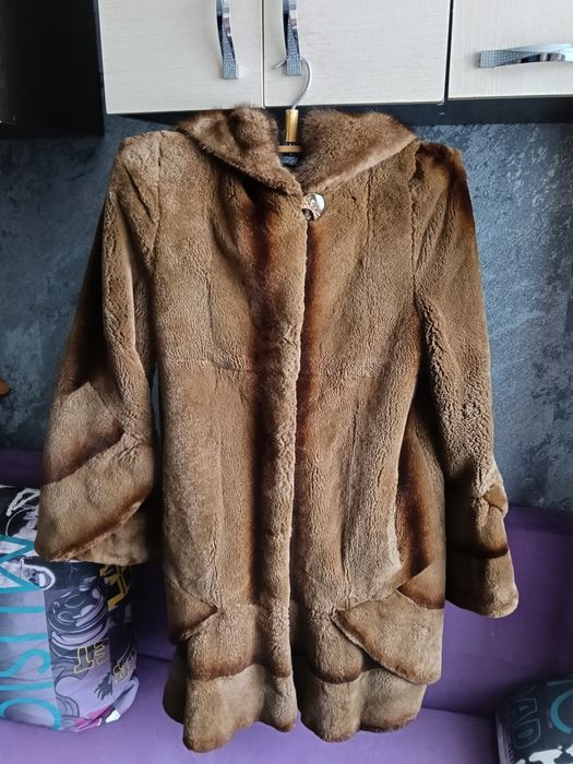 Шубы. 2 норки, 1 бобёр.