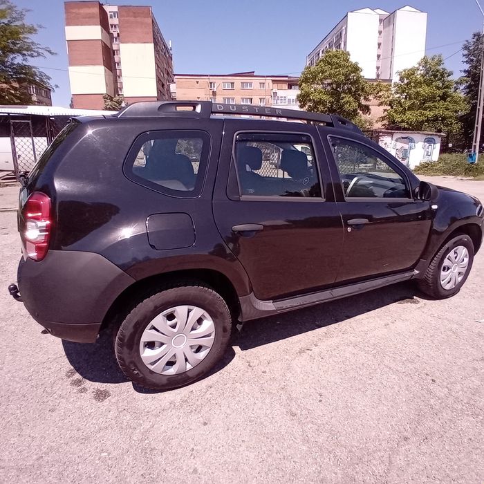 Vând Dacia Duster