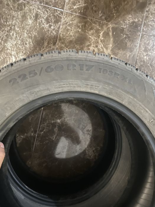 Нокиан 225/60 R 17 балон