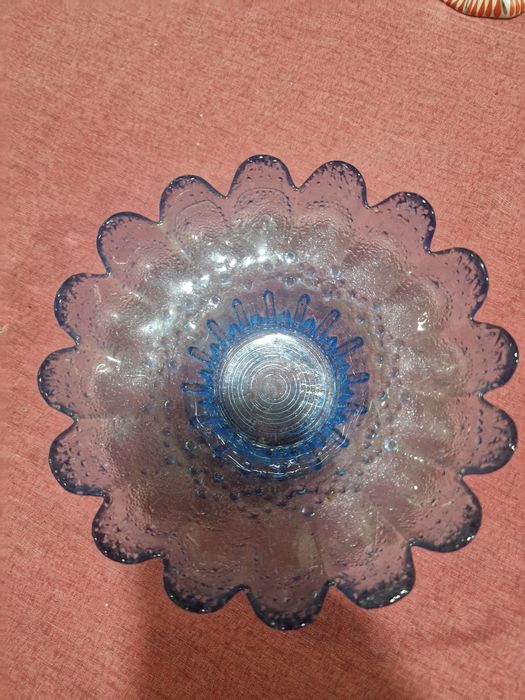 Ваза стеклянная голубая