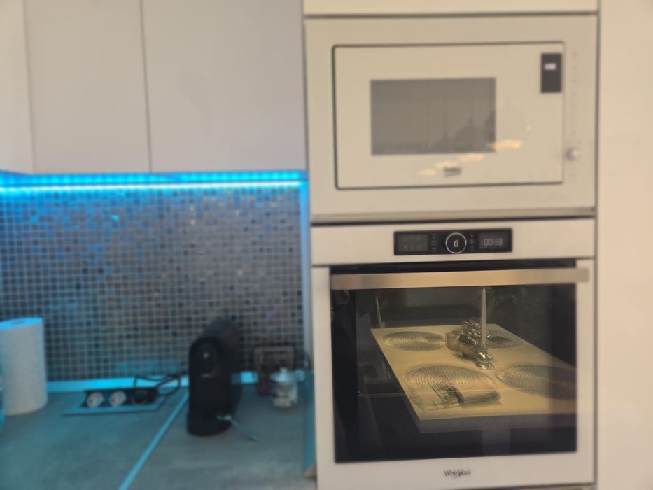 Inchiriez apartament cu 2 camere