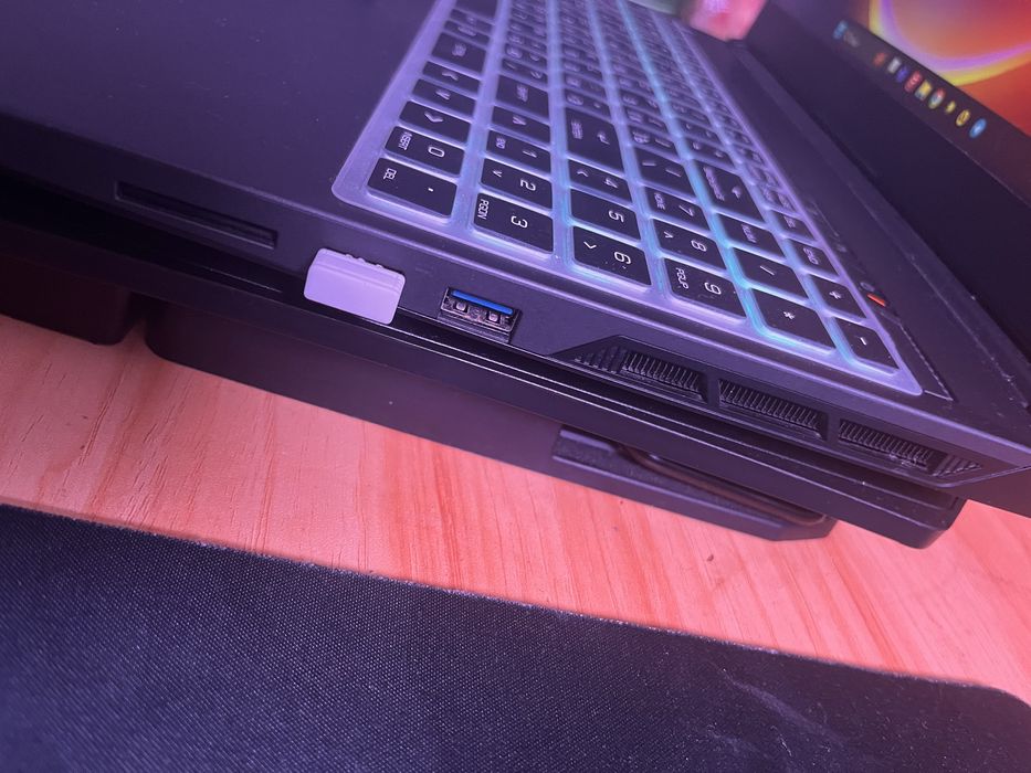 Продам игровой ноутбук FIREBAT