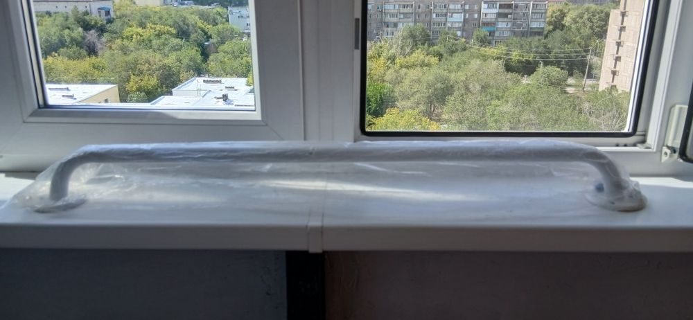 Поручень для ванны