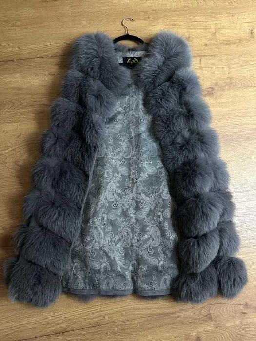 Vand Vesta din Blana de Vulpe