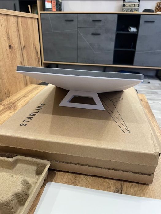 Продам спутниковый интернет Starlink